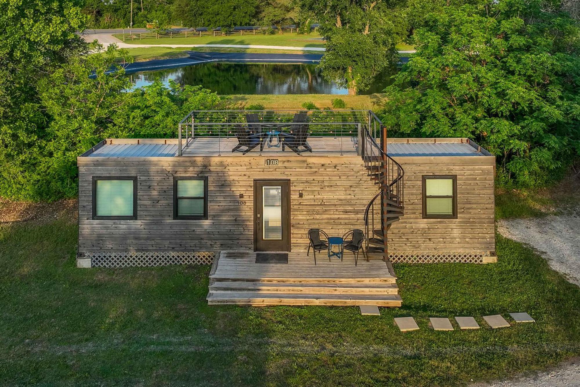 Bellmead Container Home With Rooftop Views And Pickleball-Pecan Grove מראה חיצוני תמונה