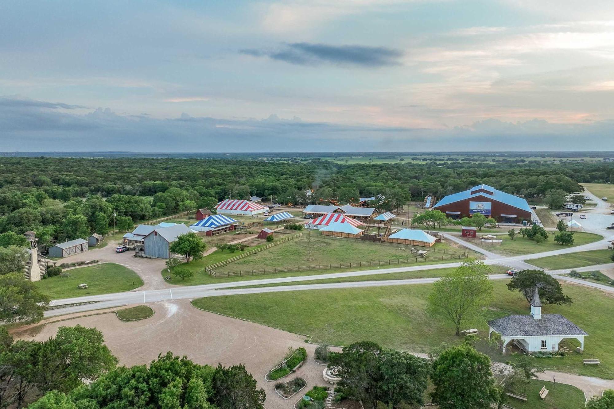 Bellmead Container Home With Rooftop Views And Pickleball-Pecan Grove מראה חיצוני תמונה