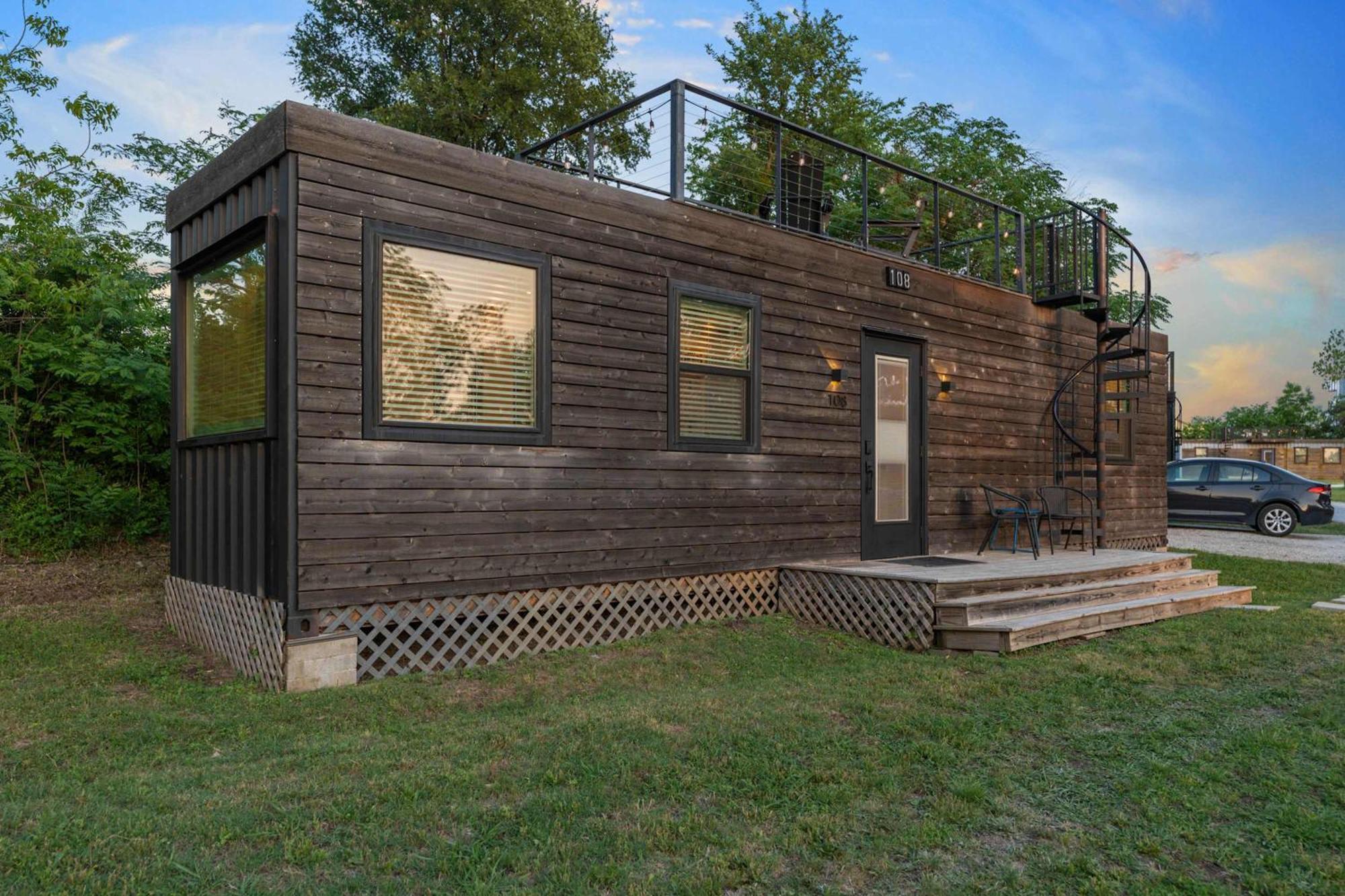 Bellmead Container Home With Rooftop Views And Pickleball-Pecan Grove מראה חיצוני תמונה