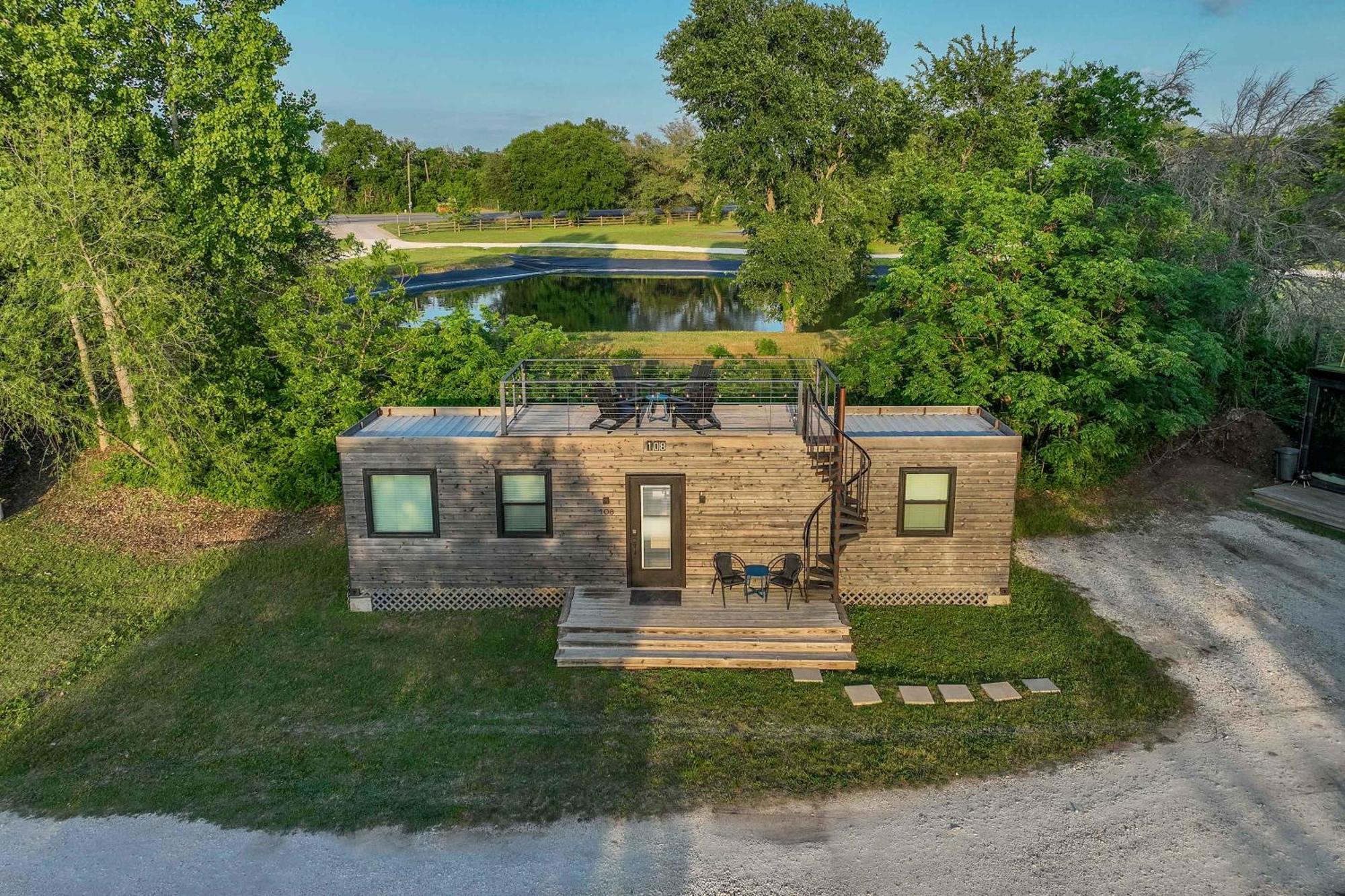 Bellmead Container Home With Rooftop Views And Pickleball-Pecan Grove מראה חיצוני תמונה